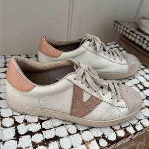 Victoria sneakers